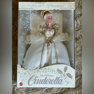 NIB Vintage Walt Disney Cinderella Barbie KB Toys Winter Dreams Special Edition